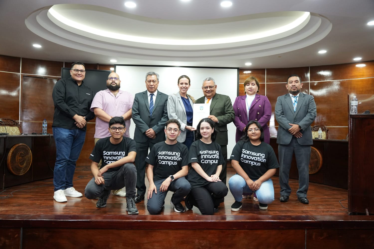 Samsung y la USAC consolidan una alianza por la educación superior en Guatemala